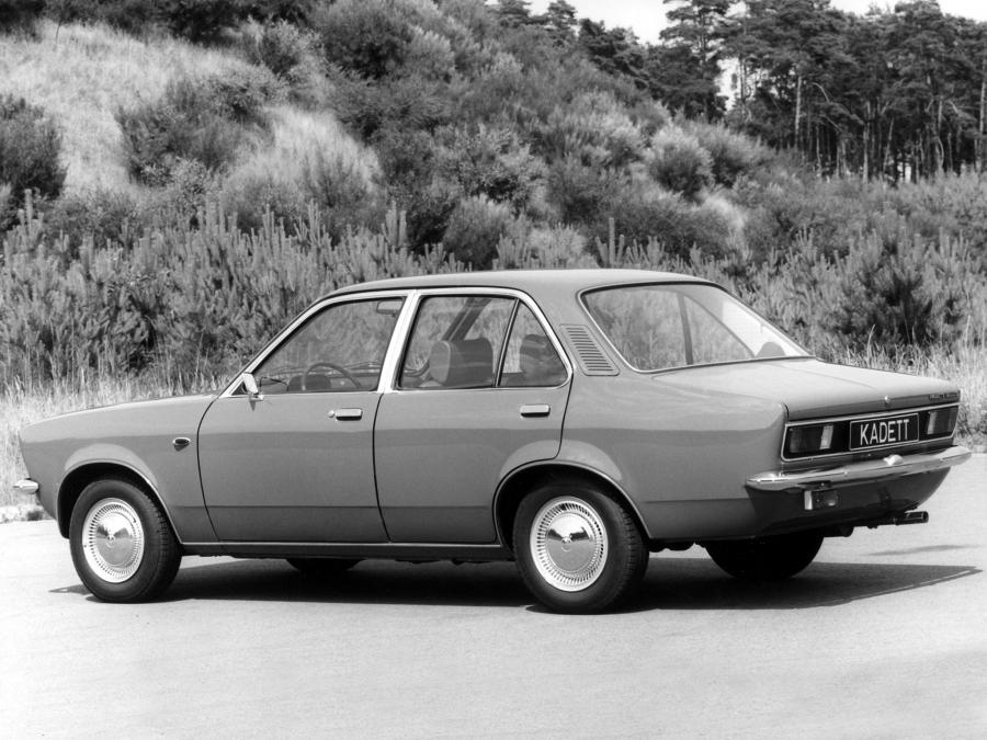  Opel Kadett 4-Door Sedan 1973 года  (фото 7 из 8)